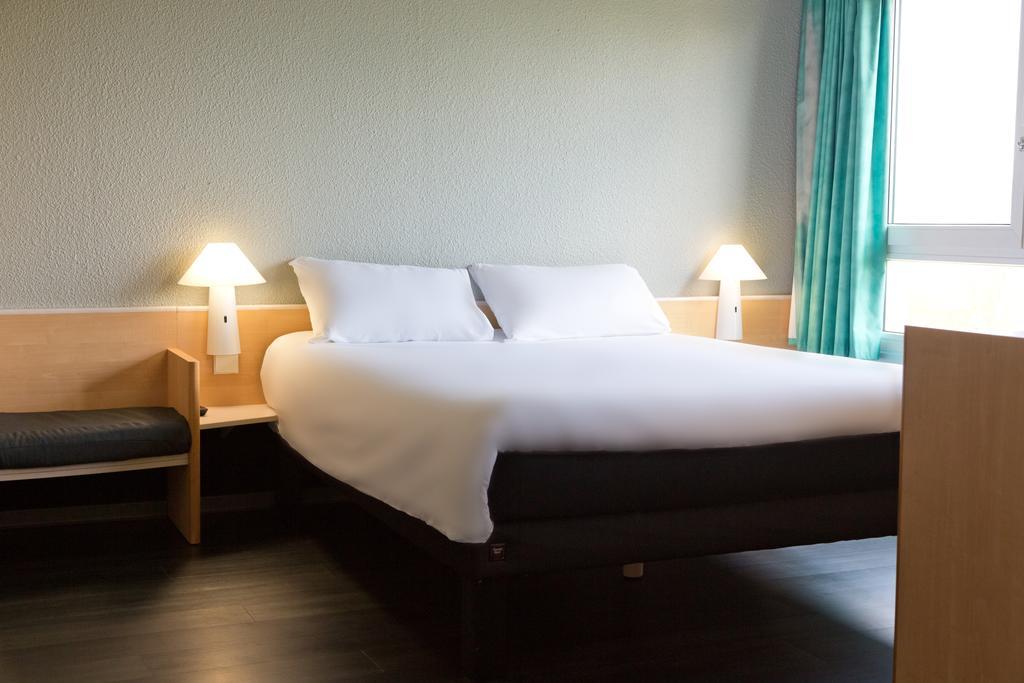 Отель Ibis Saint Dizier Номер фото