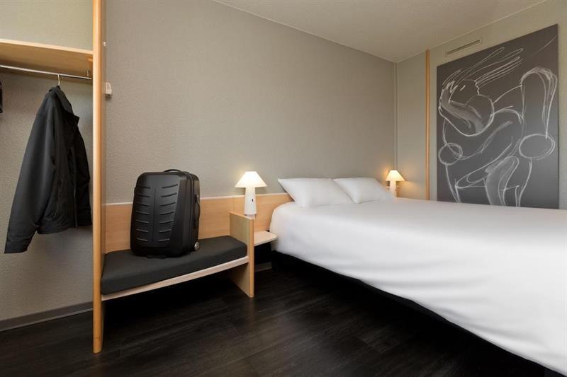 Отель Ibis Saint Dizier Экстерьер фото